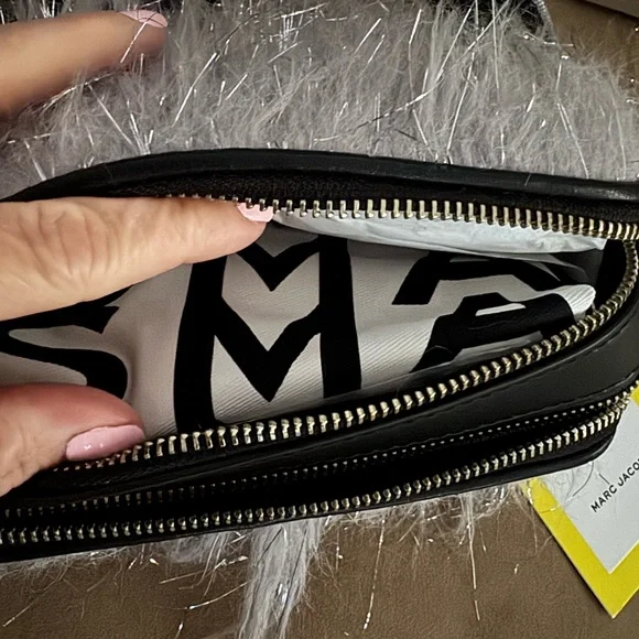 Marc Jacobs Silver Fur Crossbody Bag - Picture 5 of 6